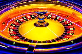 Pengguna dewasa membaca fitur hometogel